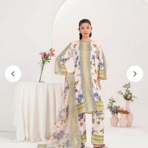 Floral Patterned Kurta Set with Dupatta